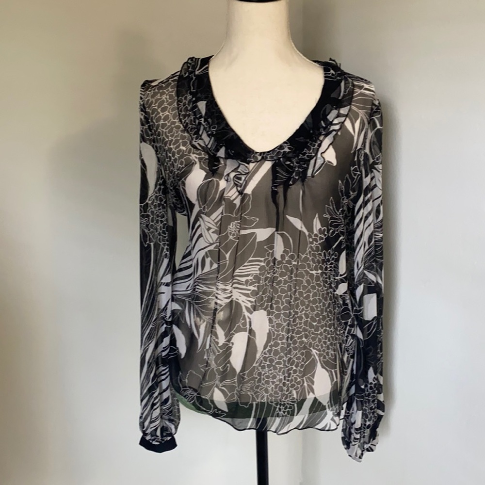 Tahari 100% silk blouse